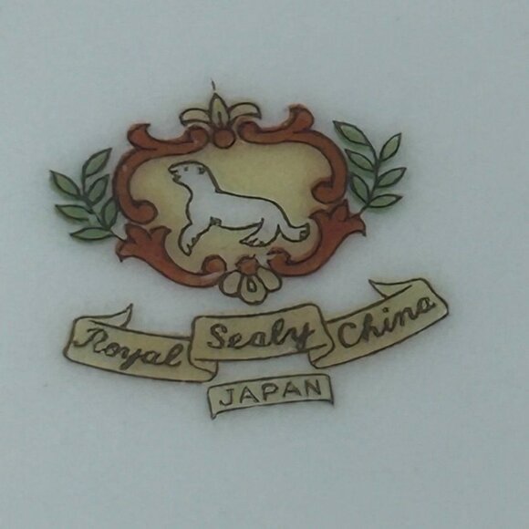 Vintage Royal Sealy China Japan Iridescent Black w/ Gold Trim Cup & Saucer Set - Picture 6 of 9